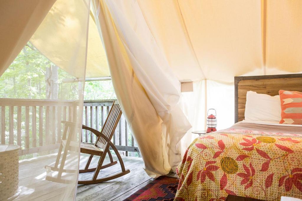 Firelight Camps Hotel Итака Екстериор снимка