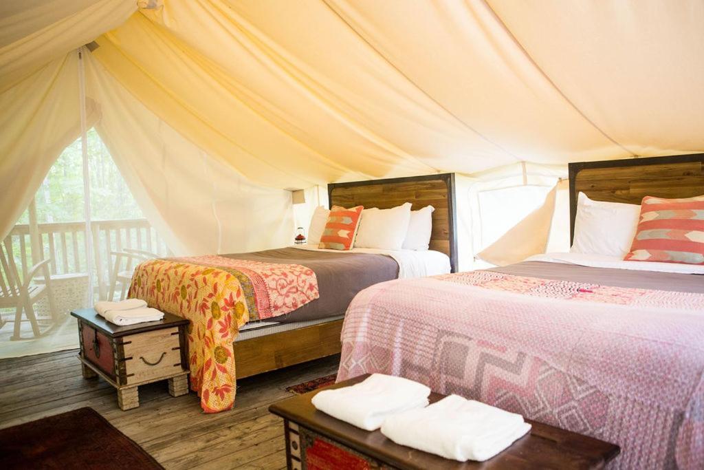 Firelight Camps Hotel Итака Екстериор снимка