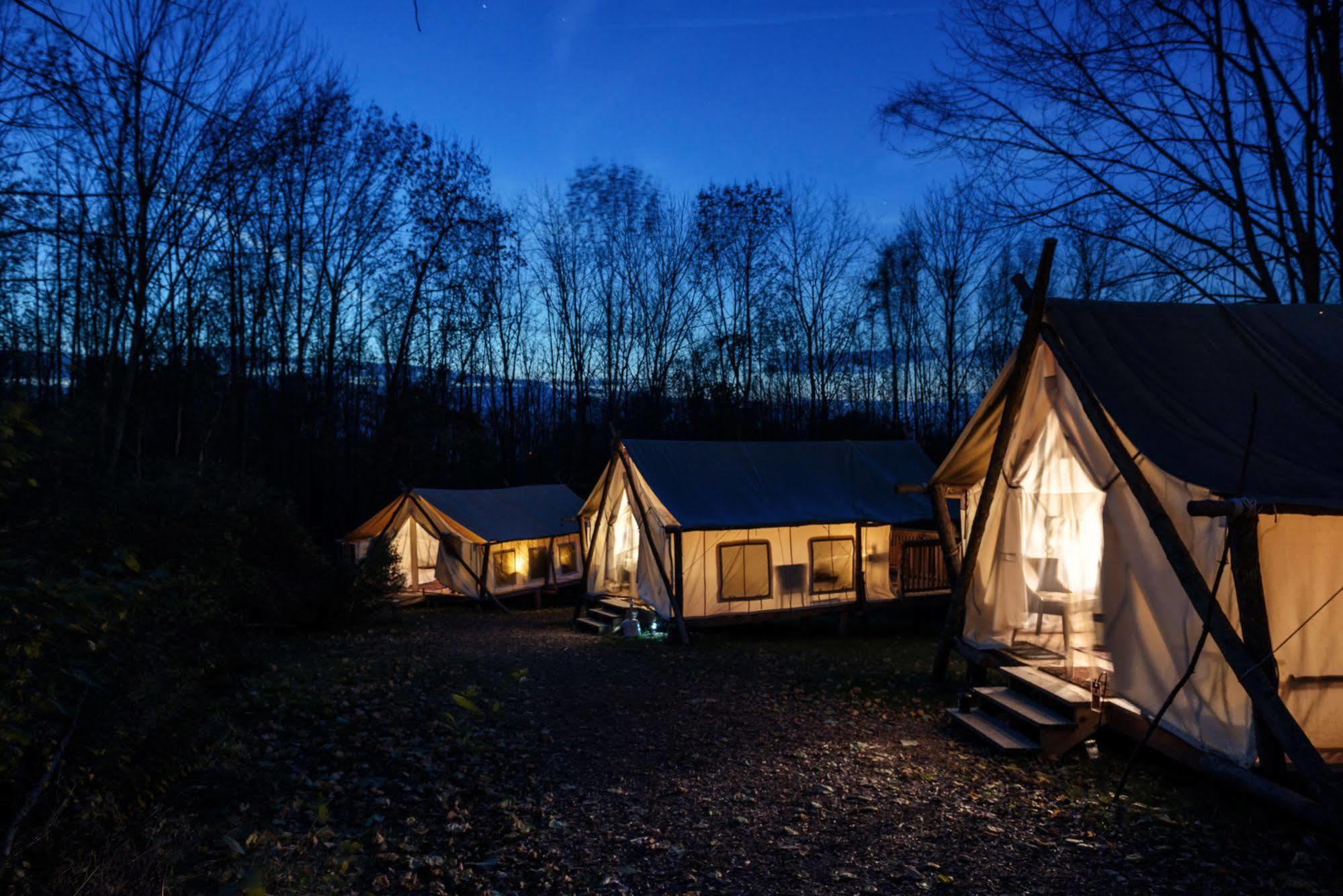 Firelight Camps Hotel Итака Екстериор снимка