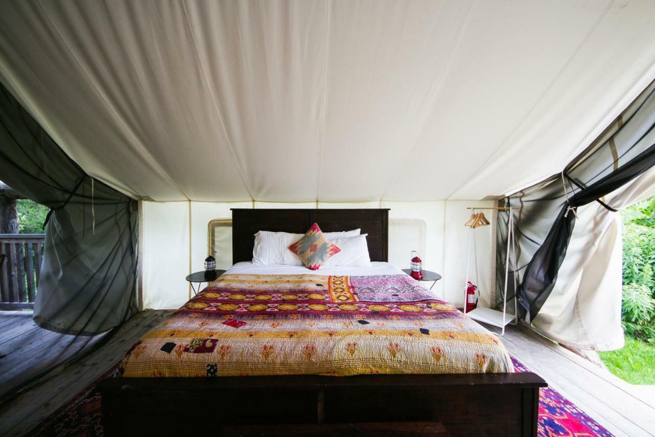 Firelight Camps Hotel Итака Екстериор снимка