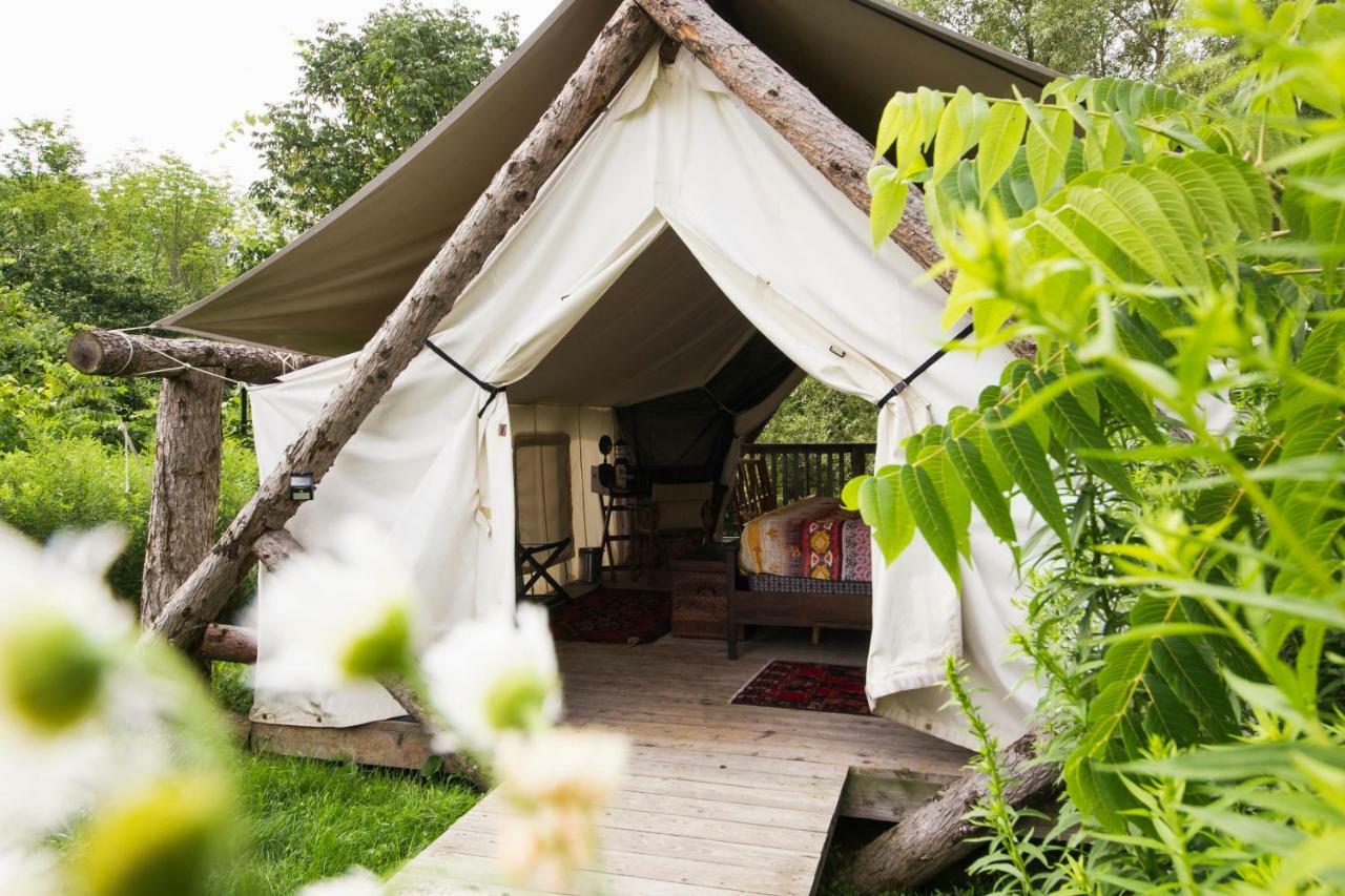 Firelight Camps Hotel Итака Екстериор снимка