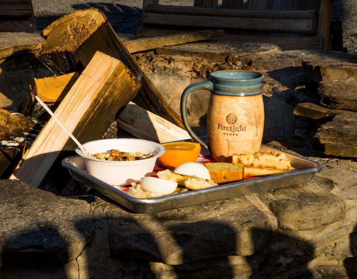 Firelight Camps Hotel Итака Екстериор снимка